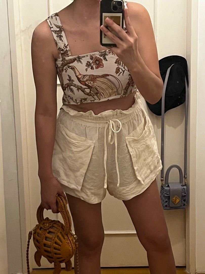 Linen cotton Highwaisted shorts (Category: Shorts) located in Manila. Submitted by phatmom (Listing ID 1359108151, Image 1). Description: Authentic Shona Joy shorts Cute summer beach gartered waist shorts Oatmeal color monochrome Used once Not zara .