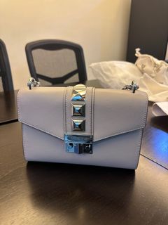 （分類：）位於 。 由 elltw 提交（商品編號 1359165084，圖片 1）。簡介： 。