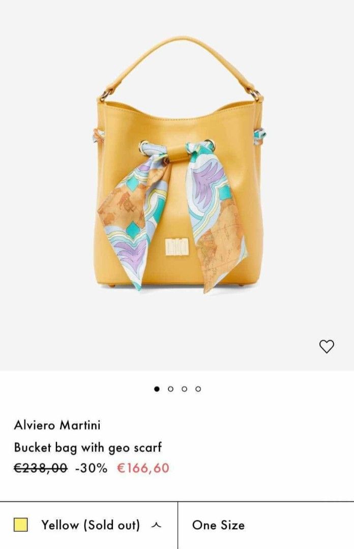 Original Prima Classe Bag (Category: Luxury Bags & Wallets) located in Manila. Submitted by itsdianed (Listing ID 1359275114, Image 1). Description: Made in Italy Genuine Leather Guaranteed authentic 💯 Comes with Dustbag Can do meet up around Mandaluyong or Makati area, otherwise Grab / Lalamove delivery.