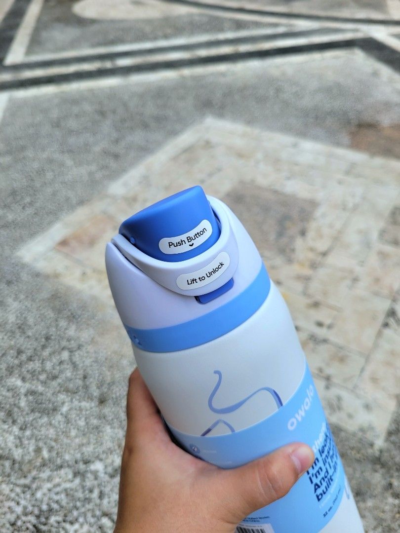OWALA X URBAN OUTFITTERS 32oz FreeSip "Tied & True" 💙 ୨୧⋆｡˚ (Category: Water Bottles & Tumblers) located in Quezon City. Submitted by Kayreen (Listing ID 1359202971, Image 3). Description: • Owala X UO Exclusive Collection ୨୧⋆｡˚ ⋆ • Stainless steel insulated bottle. • Leak-proof lid. • Patented FreeSip spout with a built-in straw that lets you sip or swig. • BPA , lead and Phthalate-free. • Wide opening for cleaning and adding ice. • with conven