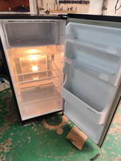 (Category: ) located in . Submitted by azrinappliance (Listing ID 1359304925, Image 1). Description: .