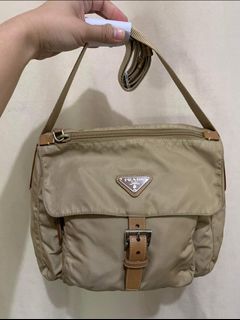 (Category: ) located in . Submitted by mos_manilaoutletsale (Listing ID 1359279420, Image 1). Description: .