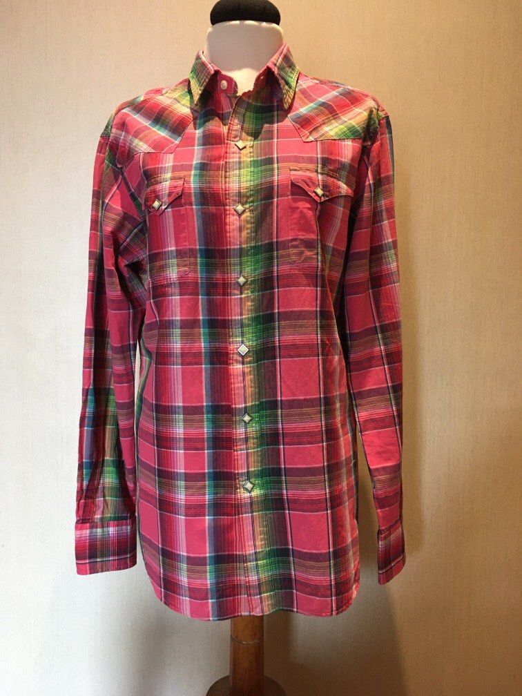 Ralph Lauren long sleeves shirt (Category: Coats, Jackets and Outerwear) located in Quezon City. Submitted by jsd34200 (Listing ID 1359133231, Image 1). Description: Bought in the US for $98 plus tax. Used but not abused no issues. It has special snap buttons that’s why it was pricey. Thanks for stopping by!.