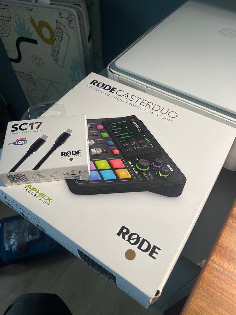 Rodecaster Duo628631110151691111