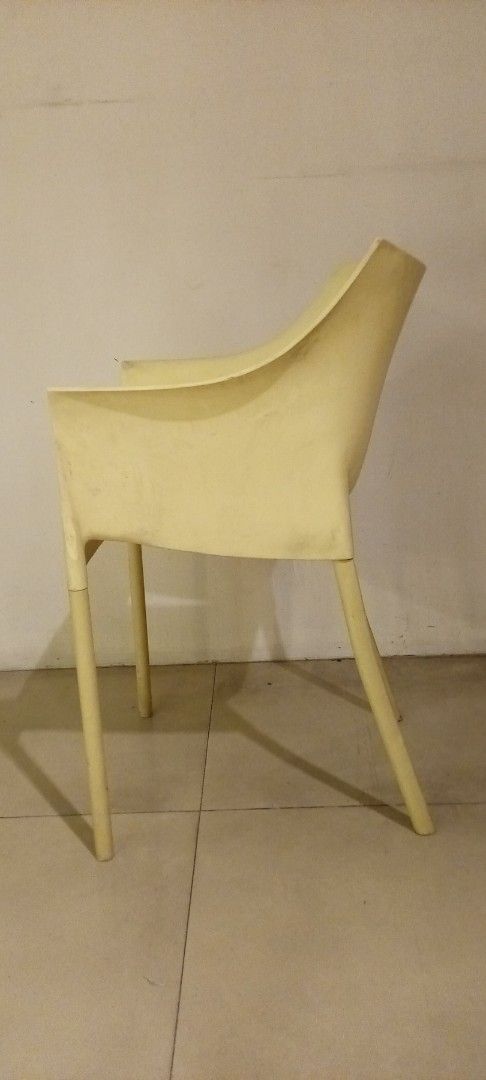 Stackable Plastic Chairs (Category: Chairs) located in Pasig City. Submitted by shirls08 (Listing ID 1359172214, Image 2). Description: minor scratches, slightly dirty.
