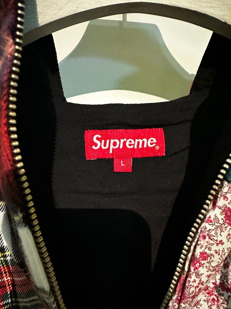 Supreme Patchwork Jacket （分類：衛衣）位於 Hong Kong。 由 panpeter_214 提交（商品編號 1359171140，圖片 3）。簡介： 售 (同步多谷） 所在地: 香港 產品名稱: Supreme Patchwork Jacket 尺寸 : Large 新舊程度: 100%全新 價錢: $3500 交易方法: 屯門西鐵站 備註: 冇單，有原裝膠袋，介意勿投。