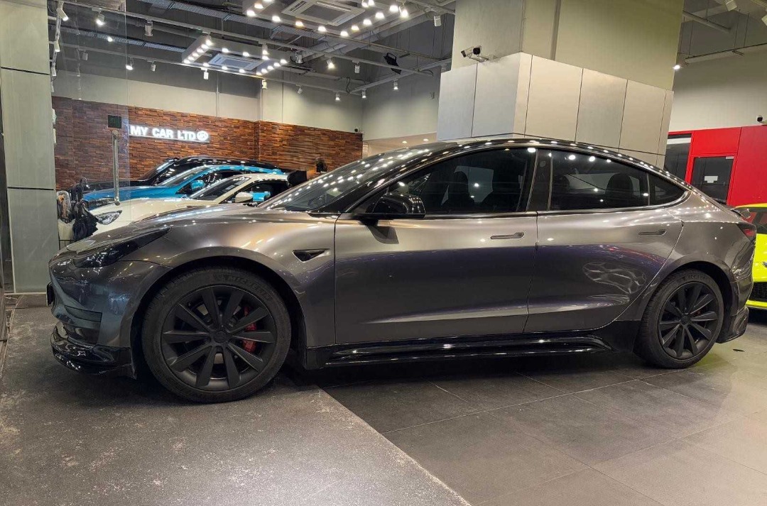 Tesla Model 3 SR Auto62863132413314113