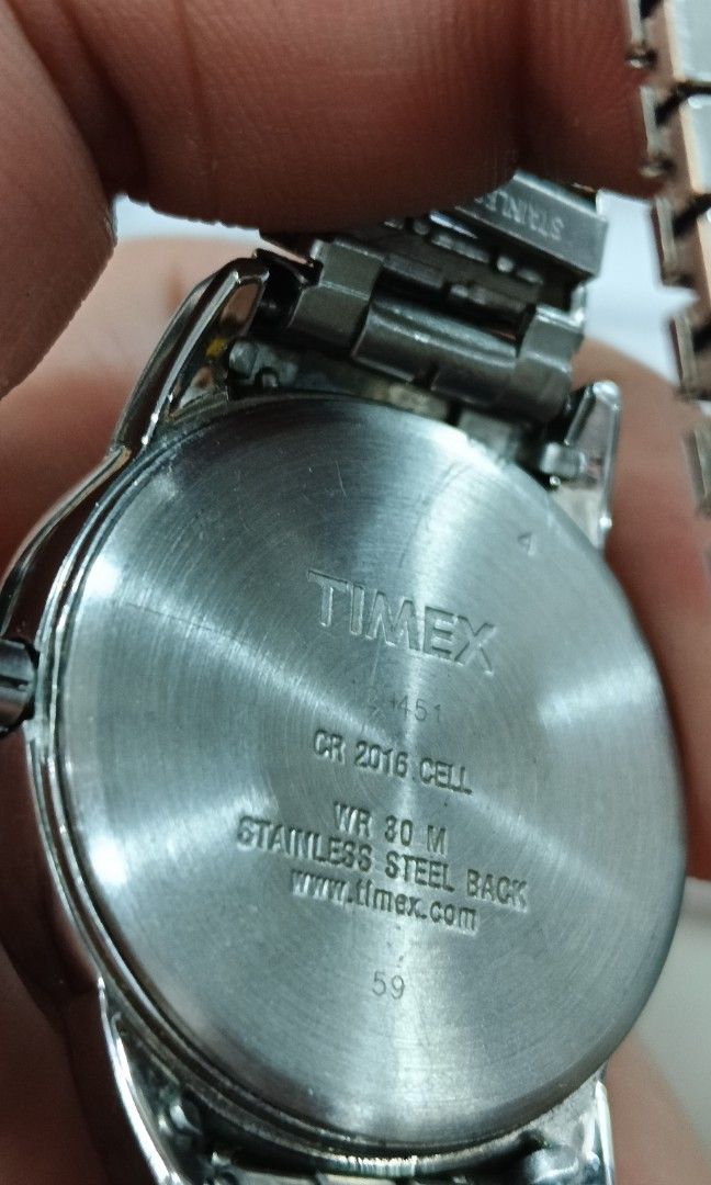Timex Indigo Sports Quartz (Category: Men's Watches) located in Quezon City. Submitted by timecheckph (Listing ID 1359194302, Image 3). Description: Timex Indiglo Sports Quartz 36mm case size functional Indiglo light Priced to sell PM for more info.