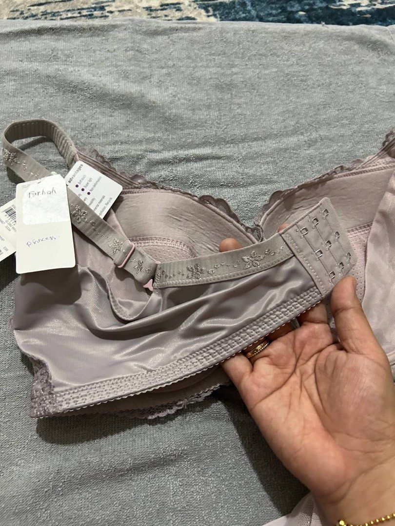 Triumph E95 (Category: New Undergarments & Loungewear) located in Kuala Lumpur. Submitted by allaboutprelovedbyfns (Listing ID 1359303406, Image 3). Description: triumph E95 RM115 NP RM329.