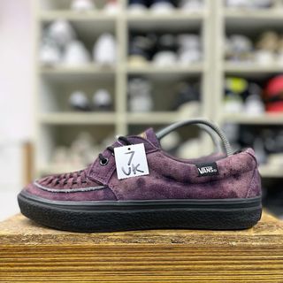 (Category: ) located in . Submitted by sneakers.too (Listing ID 1359188471, Image 1). Description: .