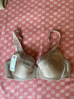 （分類：）位於 。 由 whitelegkelly 提交（商品編號 1359186471，圖片 1）。簡介： 。