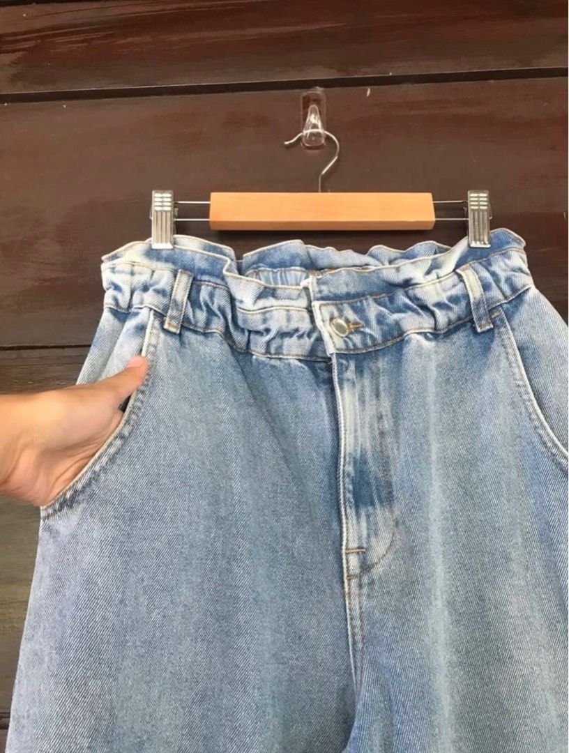 Zara wide leg pants (Category: Jeans) located in Caloocan City. Submitted by fortunodeclutter (Listing ID 1359265911, Image 2). Description: .