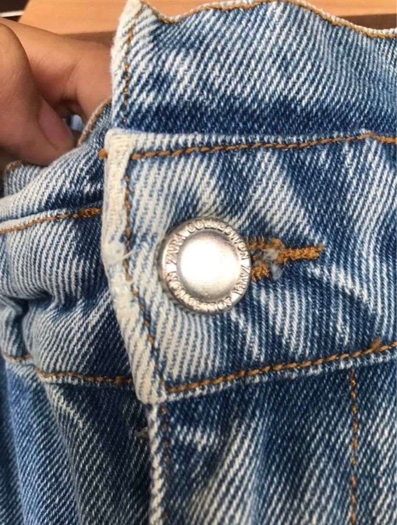 Zara wide leg pants (Category: Jeans) located in Caloocan City. Submitted by fortunodeclutter (Listing ID 1359265911, Image 3). Description: .