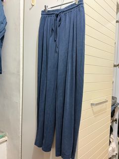 （分類：）位於 。 由 foryourreference 提交（商品編號 1355983990，圖片 1）。簡介： 。