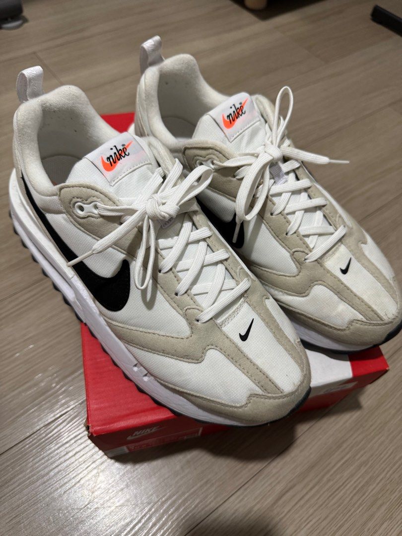Air Max Dawn (Category: Sneakers) located in Manila. Submitted by rexign_ (Listing ID 1356006775, Image 1). Description: 100% original - like new - comes with the original box - please see last picture for the exact size and color - from Php 6,595 original price.
