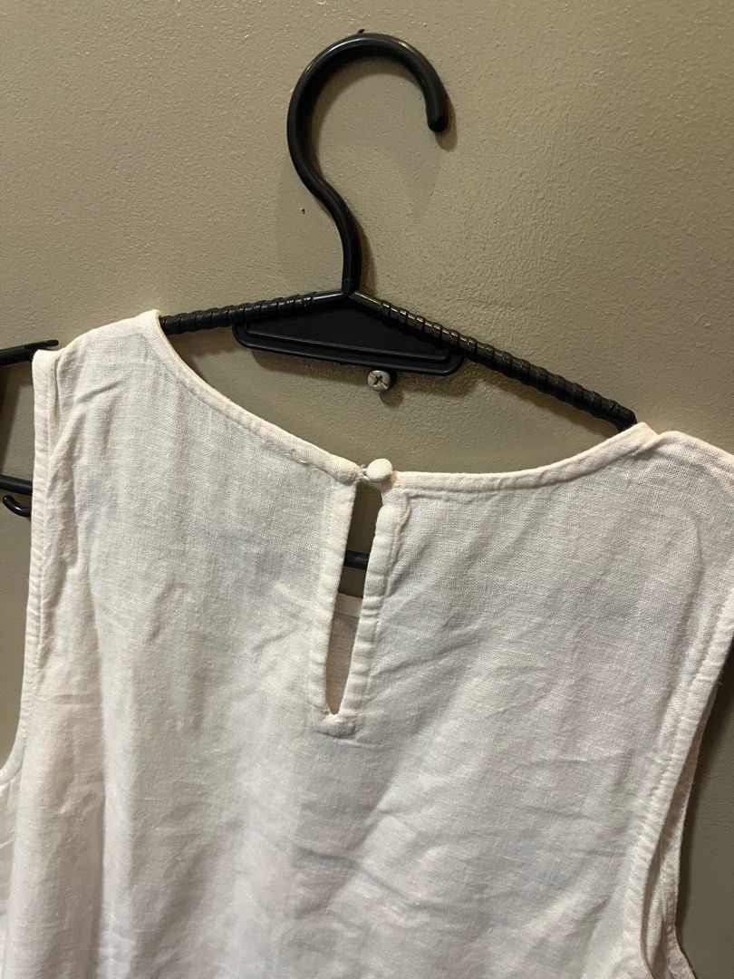 Anko White Linen Midi Dress (Category: Dresses) located in Bacoor. Submitted by nochugc (Listing ID 1355847917, Image 3). Description: .