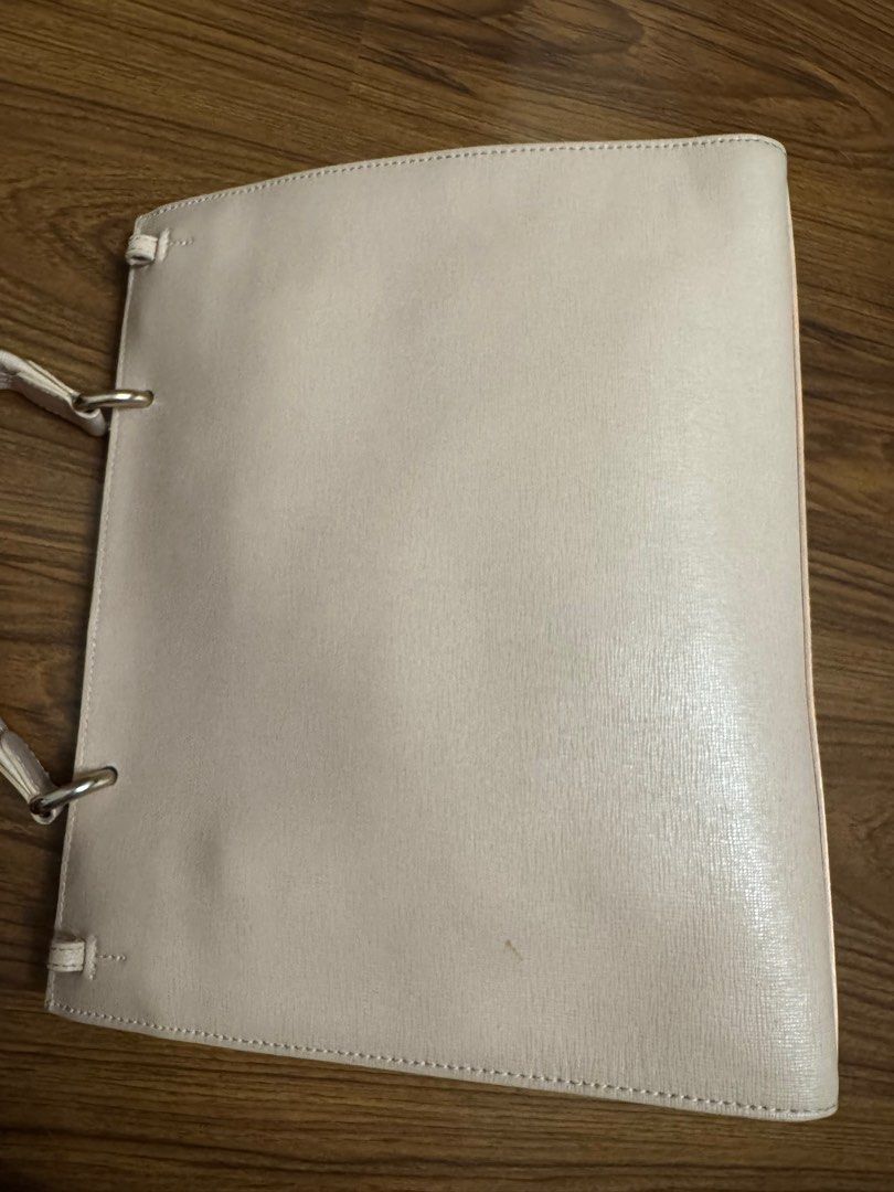 Authentic Furla Top Handle 2 Way Rank A (Category: Luxury Bags & Wallets) located in Manila. Submitted by galpalph (Listing ID 1356000676, Image 3). Description: Authentic Furla Top Handle 2-Way ✨ Material: Light Pink Saffiano Leather No dust bag and care card included Not from ukay—this is a personal item and has no smell Message me for more photos! Rank A.