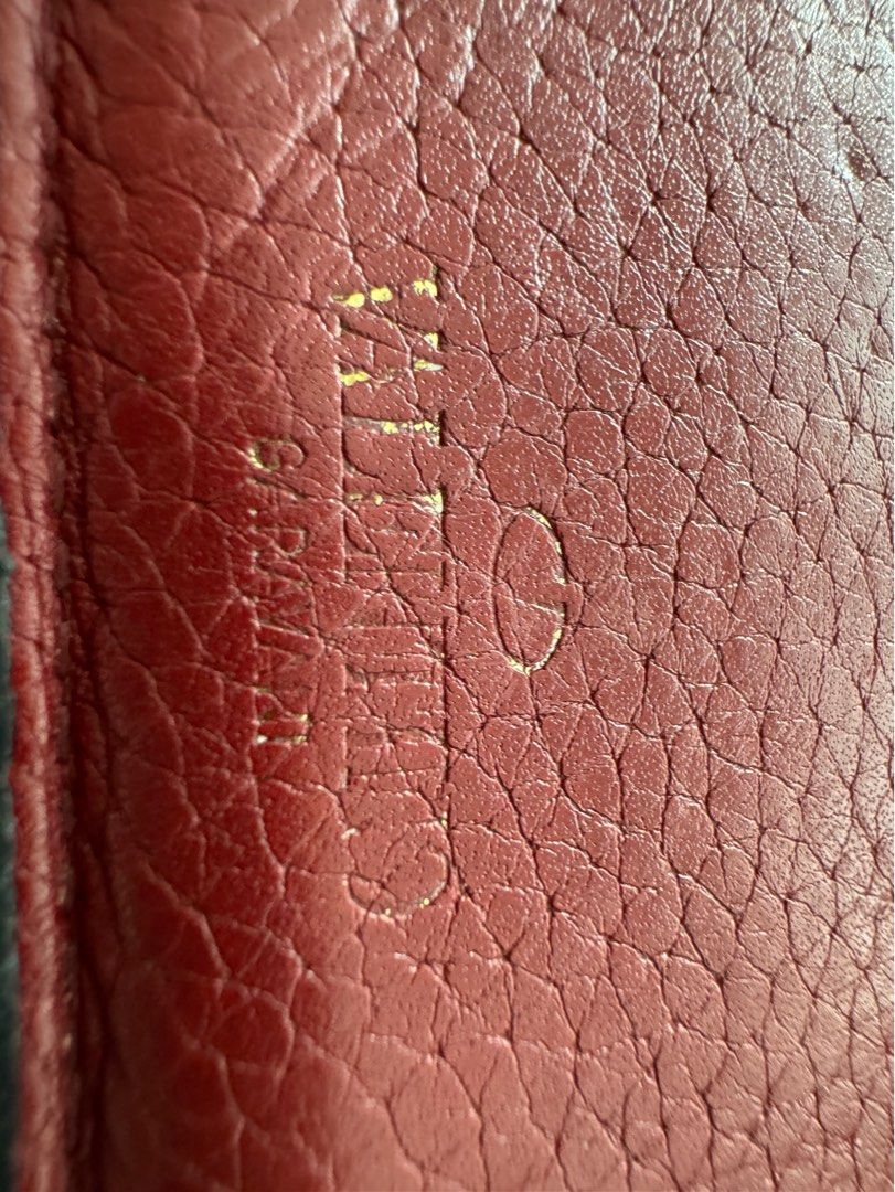 Authentic Valentino Card Holder (Category: Luxury Bags & Wallets) located in Quezon City. Submitted by isaveil (Listing ID 1355838016, Image 3). Description: Authentic Valentino Card Holder Well used 1,2k + sf.