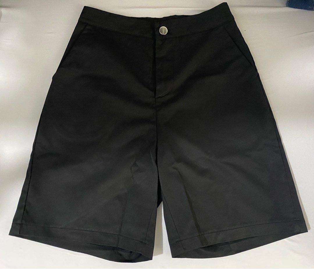 Shein Black Bermuda Shorts (Category: Shorts) located in Manila. Submitted by _dclutters (Listing ID 1355927869, Image 2). Description: bought from Shein, only used once. rfs: size too small.