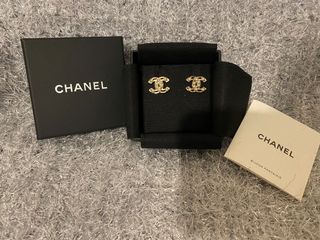 （分類：）位於 。 由 a.lo95 提交（商品編號 1356019182，圖片 1）。簡介： 。