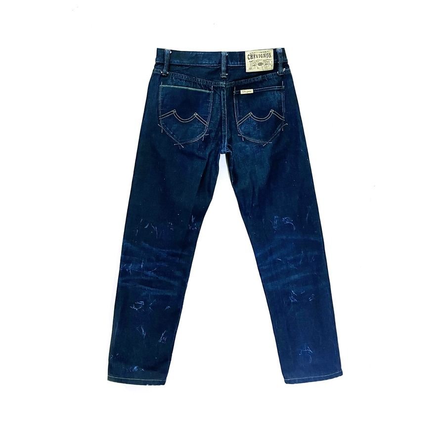 CHEVIGNON – Selvedge Denim Washed Blue Jeans (Category: Jeans) located in Taguig. Submitted by shopharee (Listing ID 1355934242, Image 2). Description: MEASUREMENTS ('Laid Flat' in Inches): 🔸 WAIST* : 27.00'' 🔸 LENGTH : 36.00'' 🔸 RISE : 10.00'' 🔸 HIP* : 35.00'' 🔸 THIGH* : 21.00'' 🔸 INSEAM : 27.00'' 🔸 HEM* : 13.00'' * Measured around ITEM CONDITIONS: 🔸 Material Quality: 10/10 🔸 Color rating: 10/10 🔸 Appearance: 10/10 🔸 Lightly used. Can