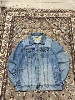 (Category: ) located in . Submitted by flowthrift.gallery (Listing ID 1355960283, Image 1). Description: .