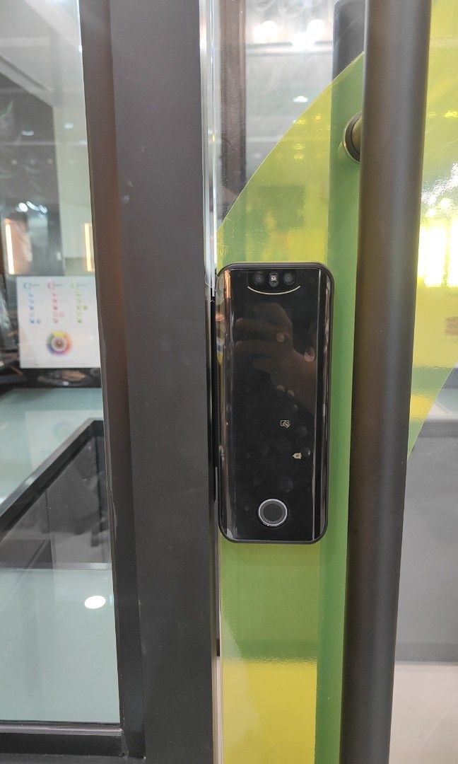 Digital lock Installation64885051560577117