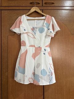(Category: ) located in . Submitted by chestnut_closet (Listing ID 1355853645, Image 1). Description: .