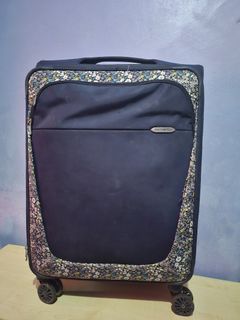 Expandable SAMSONITE check-in Luggage