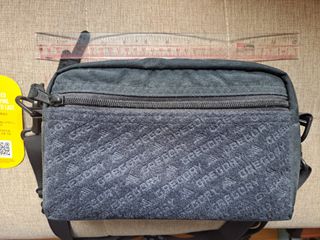 （分類：）位於 。 由 okman2022 提交（商品編號 1355873403，圖片 1）。簡介： 。