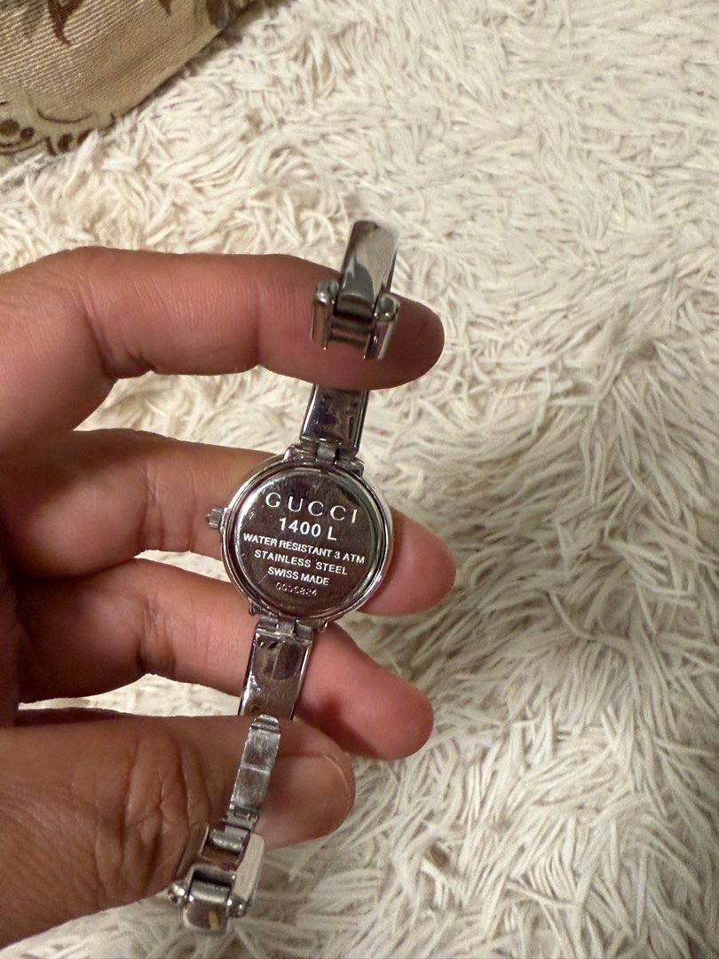 Gucci bangle watch (Category: Women's Watches) located in Manila. Submitted by rlights13 (Listing ID 1355895815, Image 3). Description: Gucci bangle watch with box only 25mm face size Wrist size 7.5-8inches.
