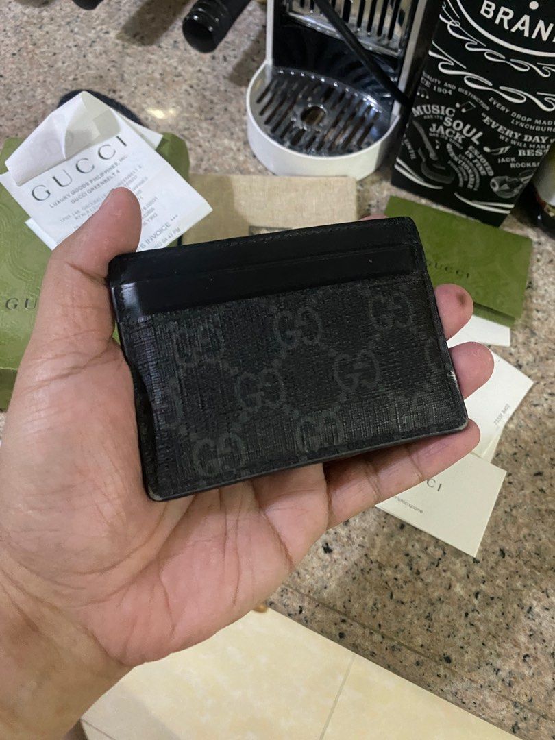 Gucci Snake Card Holder (Category: Luxury Bags & Wallets) located in Quezon City. Submitted by rg1996 (Listing ID 1355998543, Image 3). Description: Gucci Snake card holder with box, dustbag, cards, paper bag, and receipt Used condition 7.5k only Thanks! .