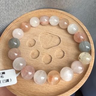 (Category: ) located in . Submitted by broccolilac (Listing ID 1355670070, Image 1). Description: .