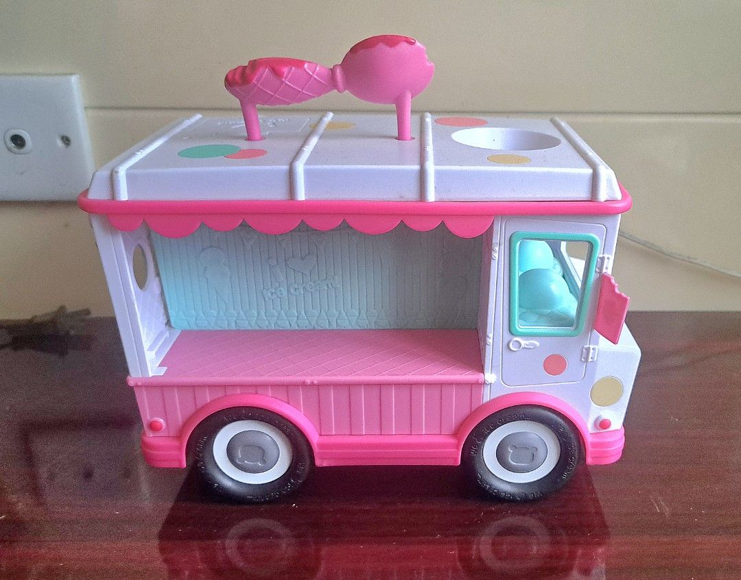 Ice cream truck Num nom (Category: Kids Toys) located in Tayasan. Submitted by _raceprettyconcept (Listing ID 1355850810, Image 2). Description: as is. what you see is what you get no accessories super cute.