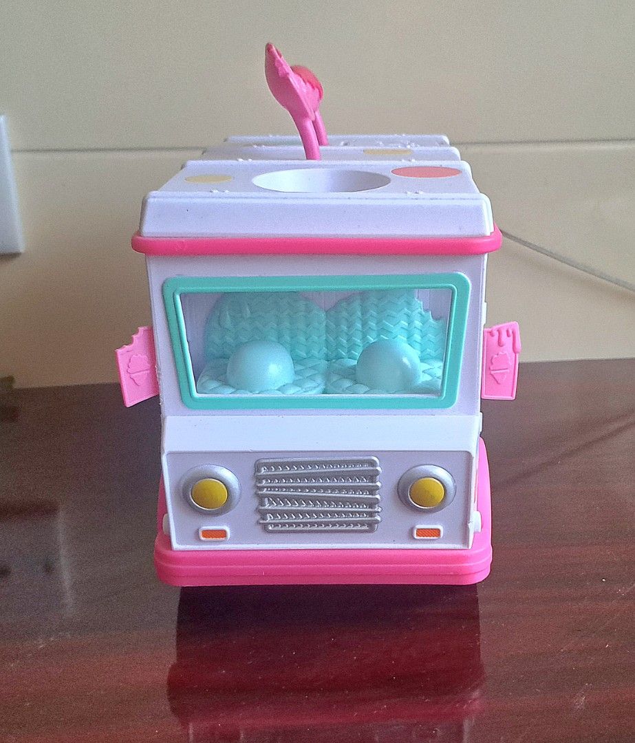 Ice cream truck Num nom (Category: Kids Toys) located in Tayasan. Submitted by _raceprettyconcept (Listing ID 1355850810, Image 3). Description: as is. what you see is what you get no accessories super cute.