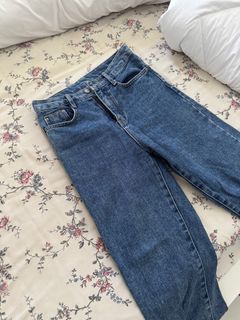 (Category: ) located in . Submitted by daisysparkle (Listing ID 1355909774, Image 1). Description: .