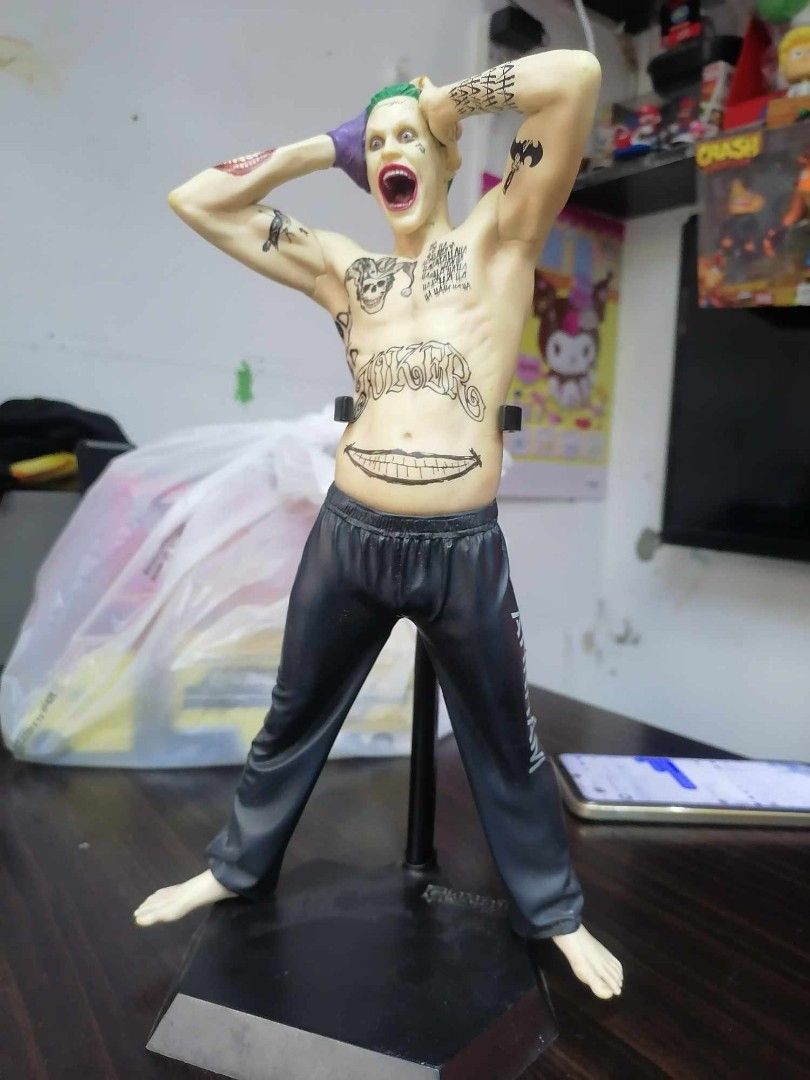 Joker 12inch action figure (Category: Figurines & Statues) located in Manila. Submitted by chavezjofe92080 (Listing ID 1355927747, Image 1). Description: .