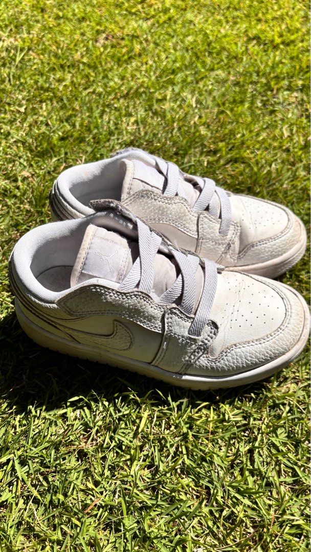 Jordan 1 Low (All white) 12c/18cm (Category: Babies & Kids Fashion) located in Angeles City. Submitted by hs.99_ (Listing ID 1355849835, Image 3). Description: No issue MOP: GCash Shipping via J&T.