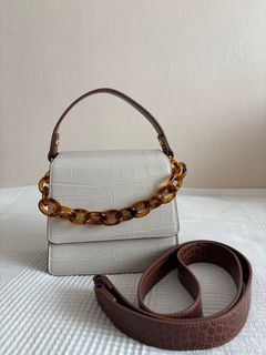 （分類：）位於 。 由 yyyttl 提交（商品編號 1355888982，圖片 1）。簡介： 。