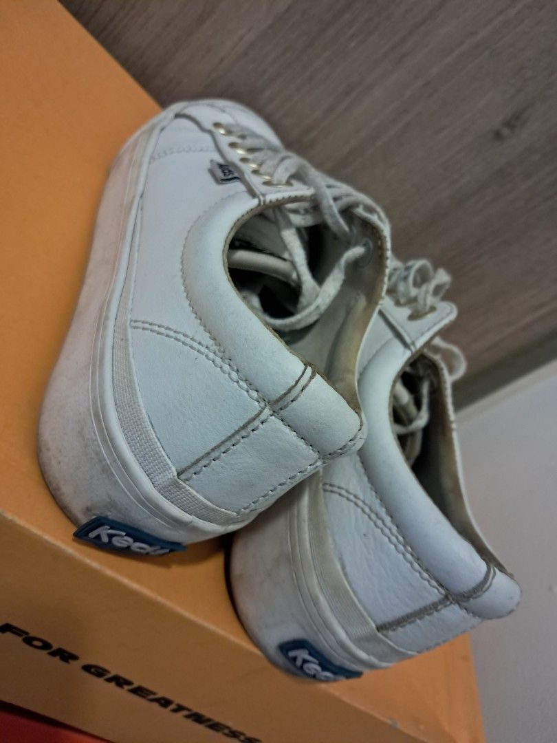 Keds (Category: Sneakers) located in Caloocan City. Submitted by armcpu (Listing ID 1355898644, Image 3). Description: Well used Please refer to the photos Damaged Size 5.