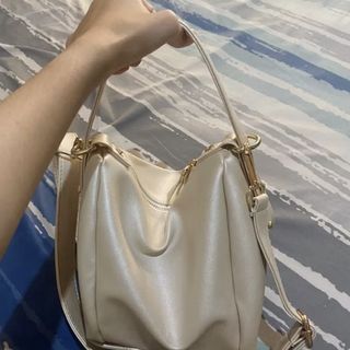 (Kategori: ) berada di . Dikirim oleh deeeeesty (ID iklan 1355994203, Gambar 1). Deskripsi: .