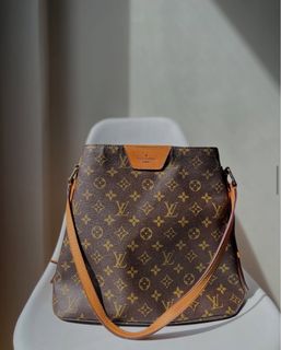 (Category: ) located in . Submitted by shoppesmith2020 (Listing ID 1356003533, Image 1). Description: .