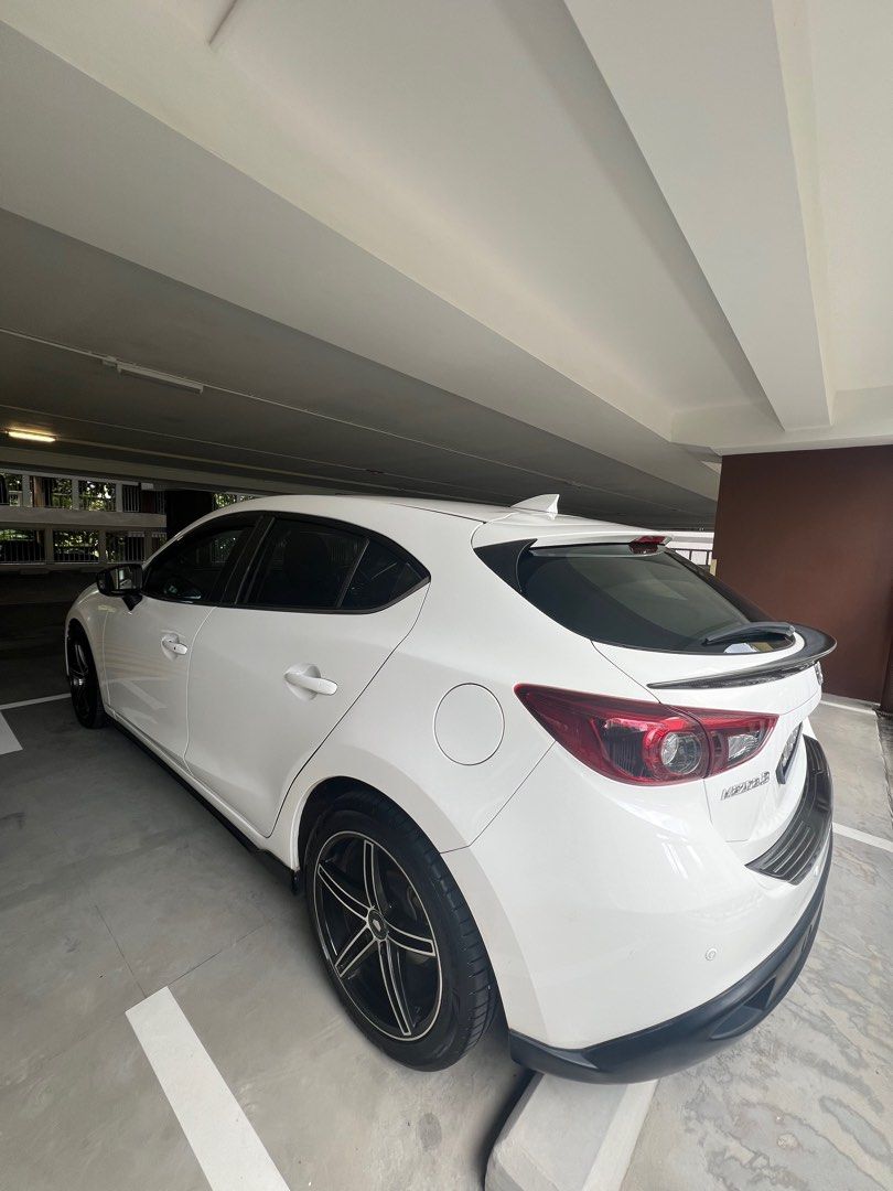Mazda 3 Hatchback Deluxe (A) Auto (Category: Used Cars) located in Singapore. Submitted by baller888 (Listing ID 1355930926, Image 2). Description: Amazing sound system added with good bass included Regular servicing done on periodic basis of 8000km drive instead of 10000km You will need to find your own loan if required. .