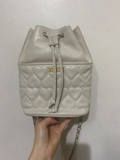 由 mrs.ruru (刊登 ID 1355923871，圖片 1) 提交，位於 的 (類別：)，說明：。