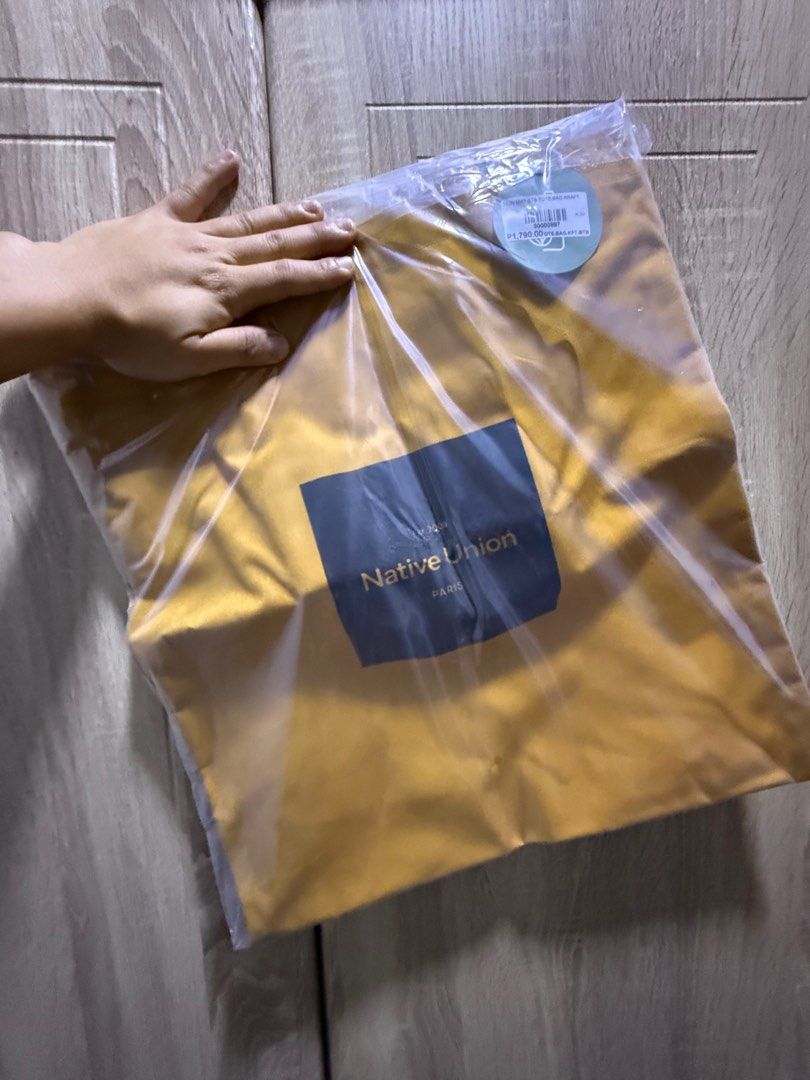 Native union tote bag (Category: Tote Bags) located in Manila. Submitted by jaybeeeeeeeeee (Listing ID 1355905351, Image 1). Description: .