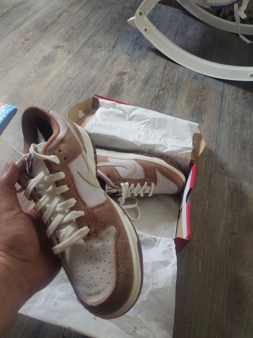 Nike dunk low medium curry (Category: Sneakers) located in Quezon City. Submitted by pukoy (Listing ID 1355883228, Image 3). Description: for sale only nike dunk low medium curry size 9 us brand new with OG box brought SRP way back may 2024 w e-receipt 6195 SRP RFS: disposing 4295 only + shipping fee 4295 only + shipping fee 4295 only + shipping fee.