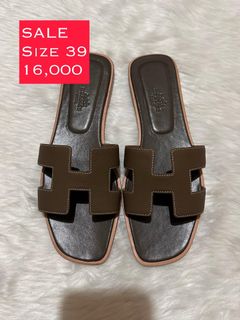 (Category: ) located in . Submitted by graciasluxurybag (Listing ID 1356039080, Image 1). Description: .
