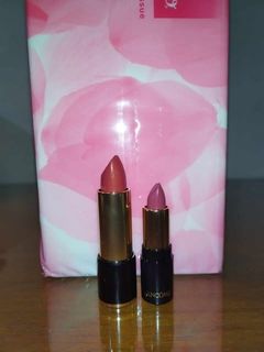 (Category: ) located in . Submitted by shein_hoarder1028 (Listing ID 1355960205, Image 1). Description: .