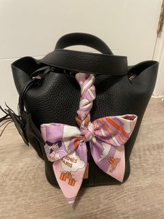 （分類：）位於 。 由 mspenguin6 提交（商品編號 1355844304，圖片 1）。簡介： 。