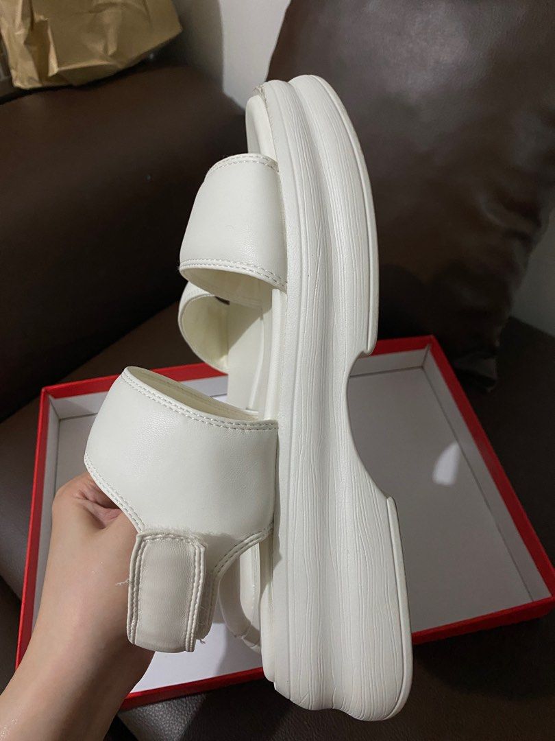 PLATFORM WHITE CLN SANDALS (Category: Sandals) located in Pasig City. Submitted by theclutterqueen (Listing ID 1355950877, Image 2). Description: 📌Used once 📌Good as new 📌Size 40 📌Original price: 1,599 📌With box RFS: It's too big for me Can do meet up and delivery. Loc: Pasig City.